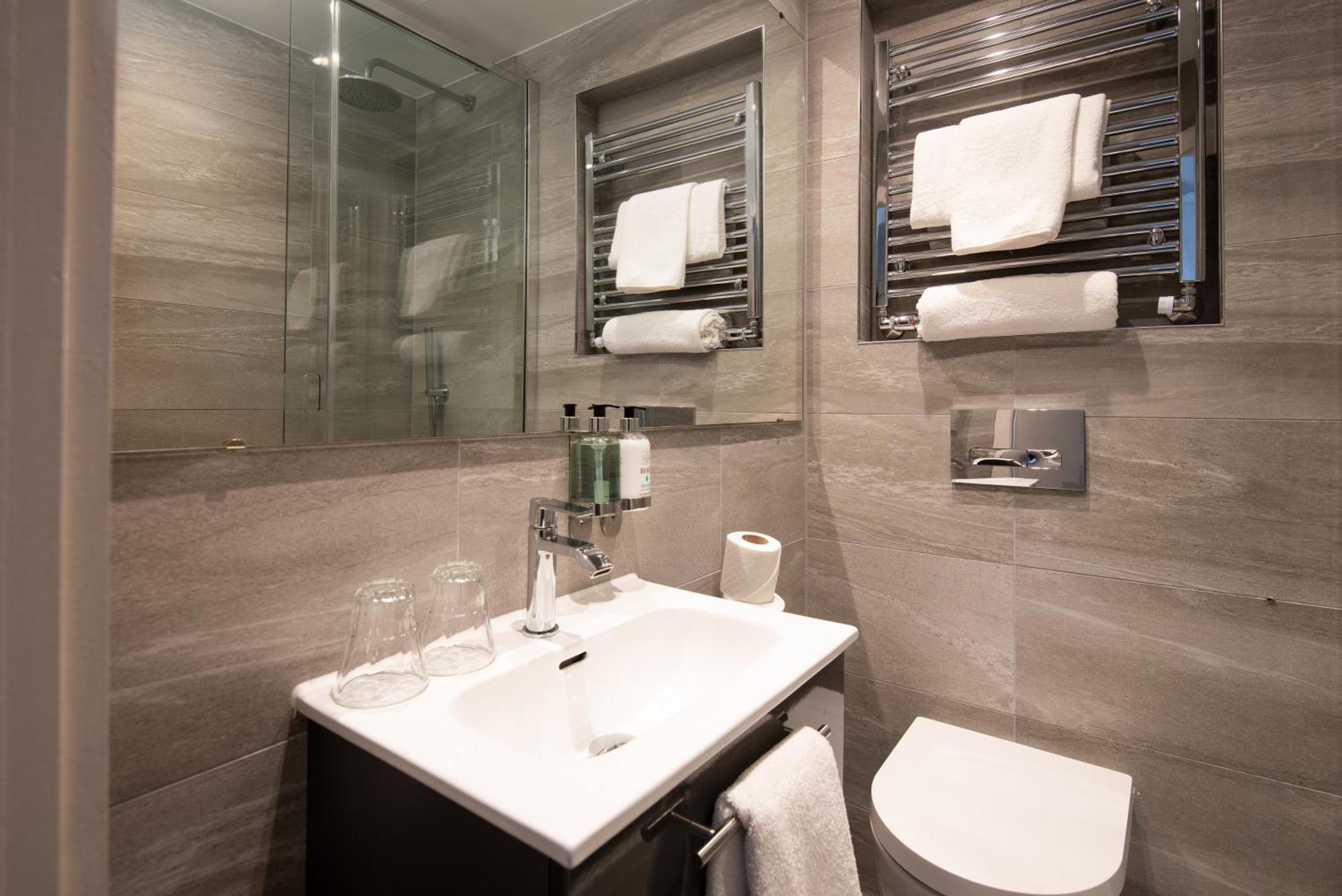 Windermere Rooms At The Wateredge Inn Ambleside Exterior photo